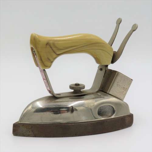 Vintage flash electrical sad iron