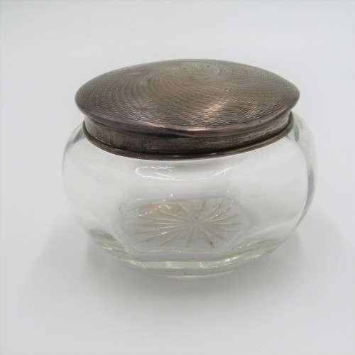 Small glass bowl with Silver lid