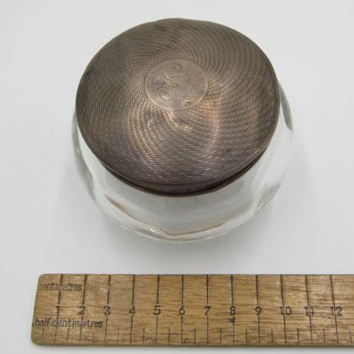Small glass bowl with Silver lid