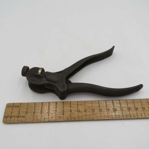 Vintage Eclipse No.77 saw setting tool