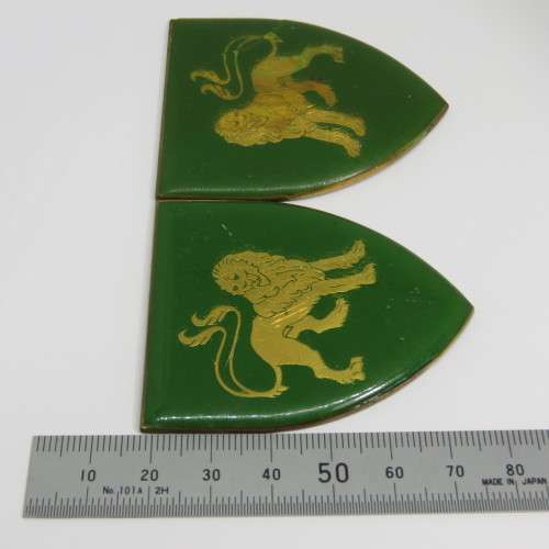 Pair of SADF Hillcrest commando shoulder flashes - No pins - Scratched
