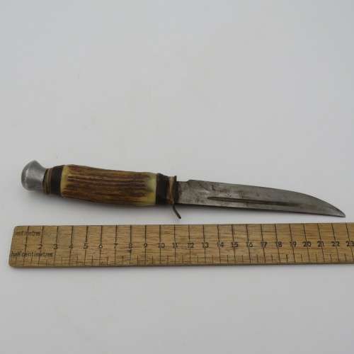 Vintage Skinner fixed blade knife with horn handle - Well used