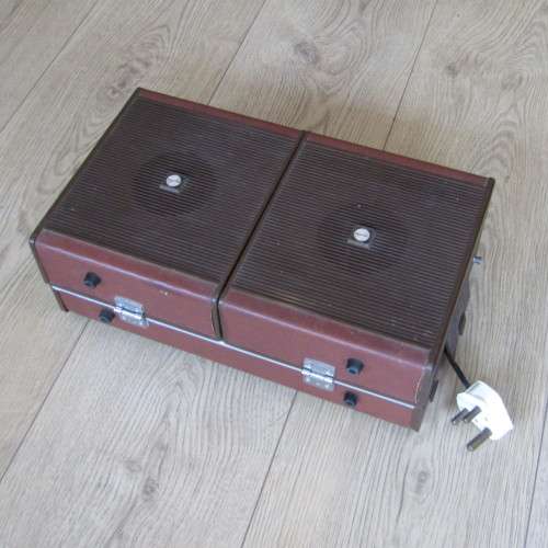 Vintage Sanyo travel record player - only one channel works on radio and turntable needs service