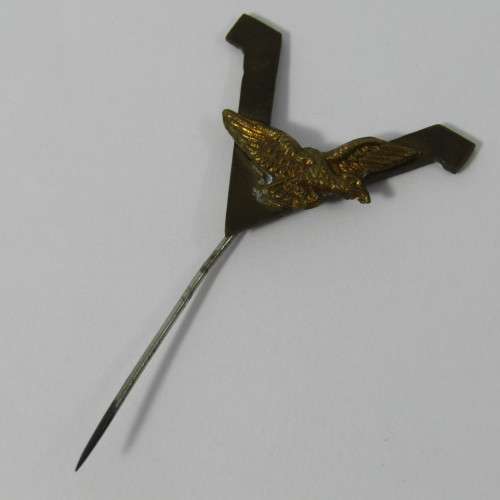 WW2 Air Force Victory pin badge