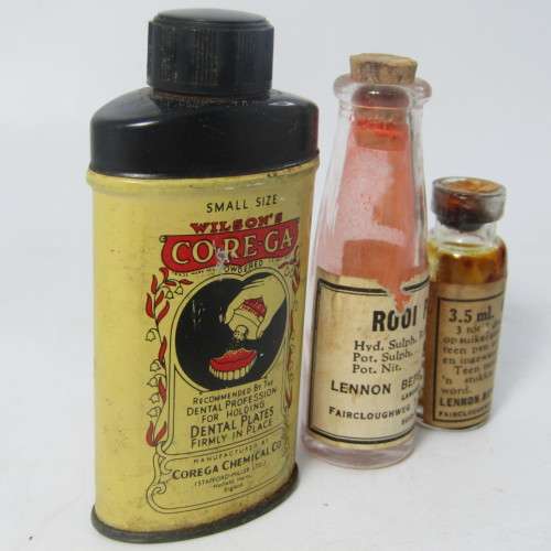 3 old bottles / tins - naeltjie olie, rooi poeier, wilson Core-Ga powder