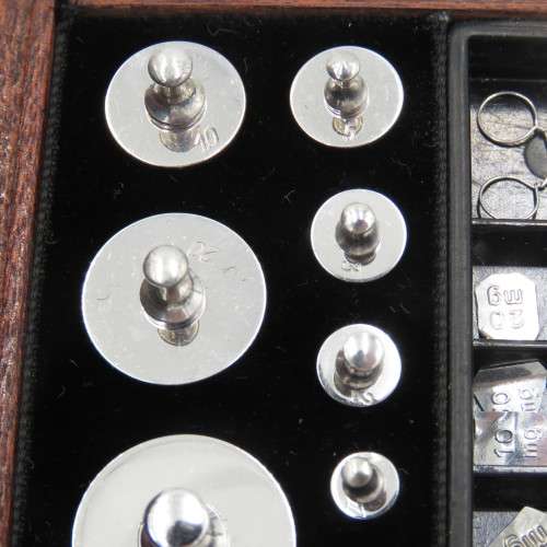 Vintage Sartorius-Werke scale calibration weights set