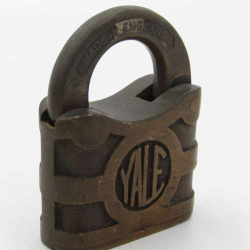 Vintage YALE padlock - no key