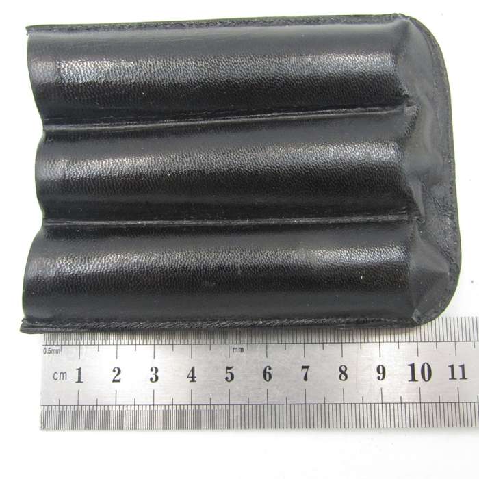 Vintage Leather 3 cigar travelling pouch