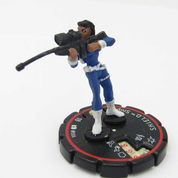 Lot of 7 DC Heroclix mini figurines