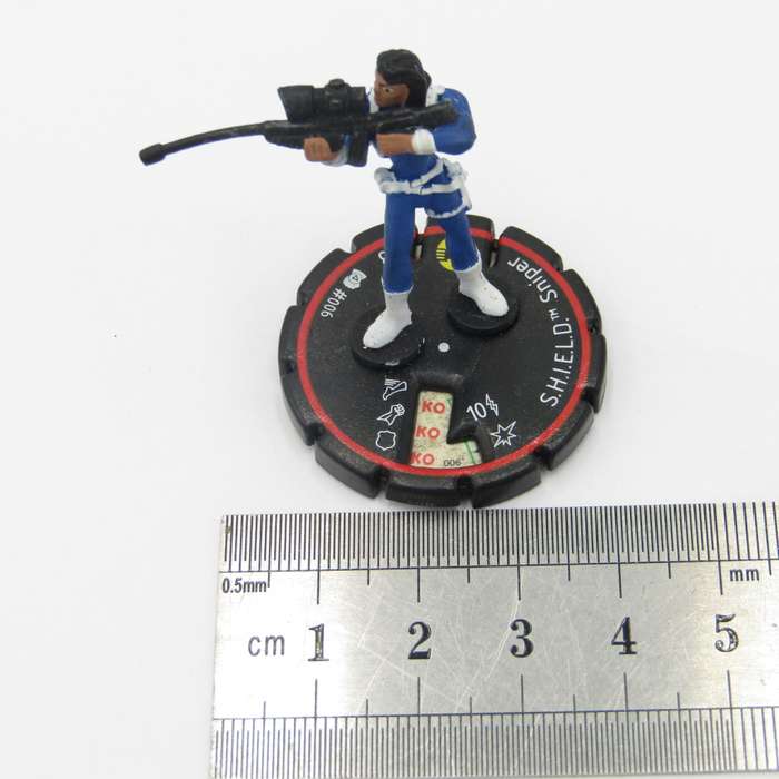 Lot of 7 DC Heroclix mini figurines
