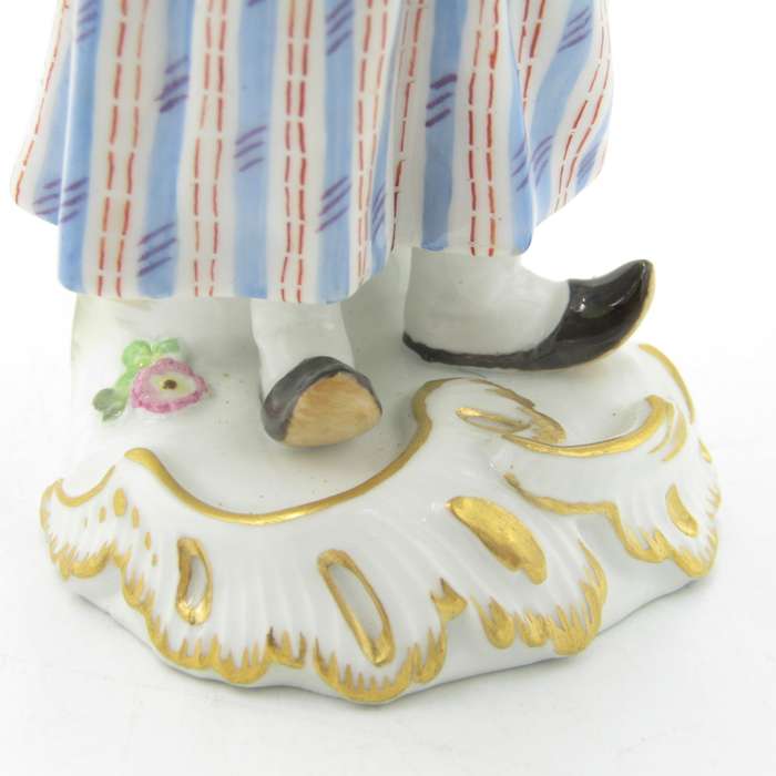 Antique Meissen porcelain figurine of lady with bread basket - small paint chip on bread - 14 cm
