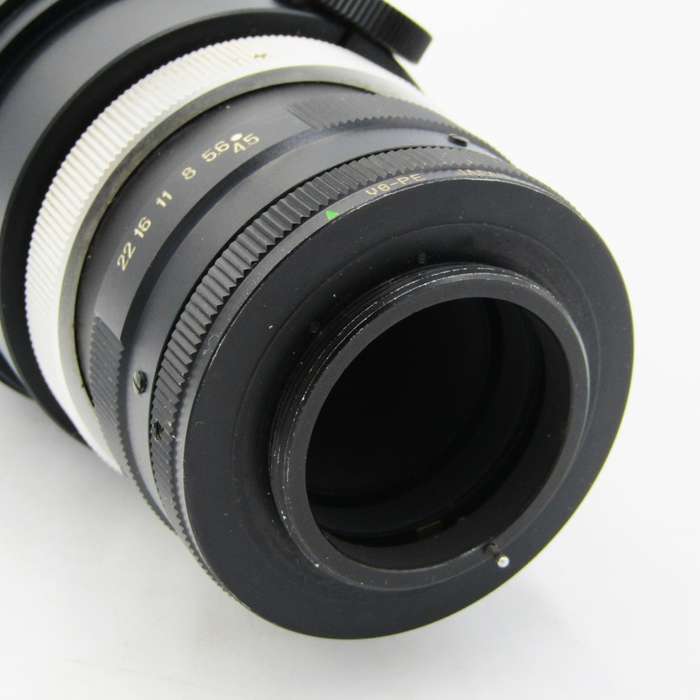Chinon 1 : 4.5 Zoom lens 55 mm - 300 mm with screw mount - lens a little bit dusty