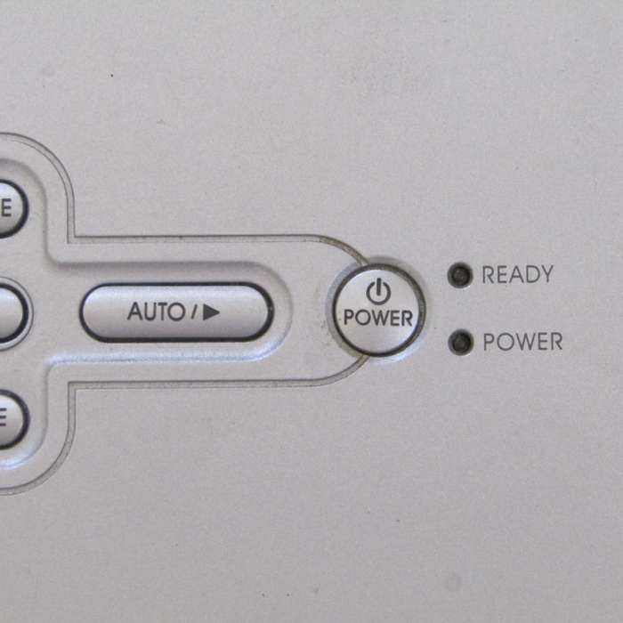 LG DS 125 Projector in bang with cables - working