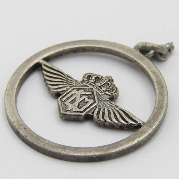 Herman Hoorkaas made silverplated KLM pilot`s wings in pendant