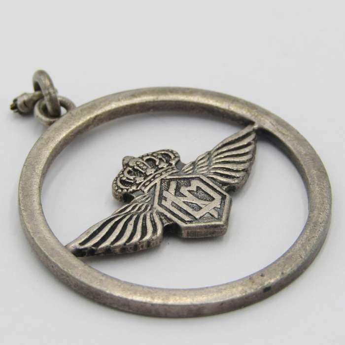 Herman Hoorkaas made silverplated KLM pilot`s wings in pendant