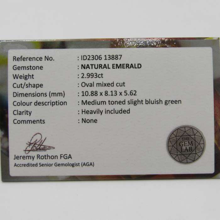 Natural Emerald of 2,99 carat oval mixed cut medium toned slight bluish green