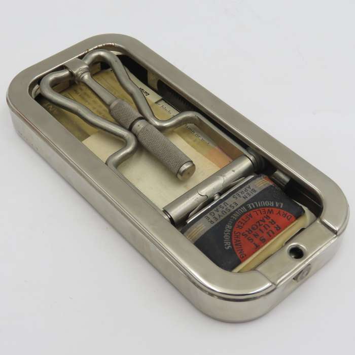 Vintage Rolls Razor in excellent condition - never used