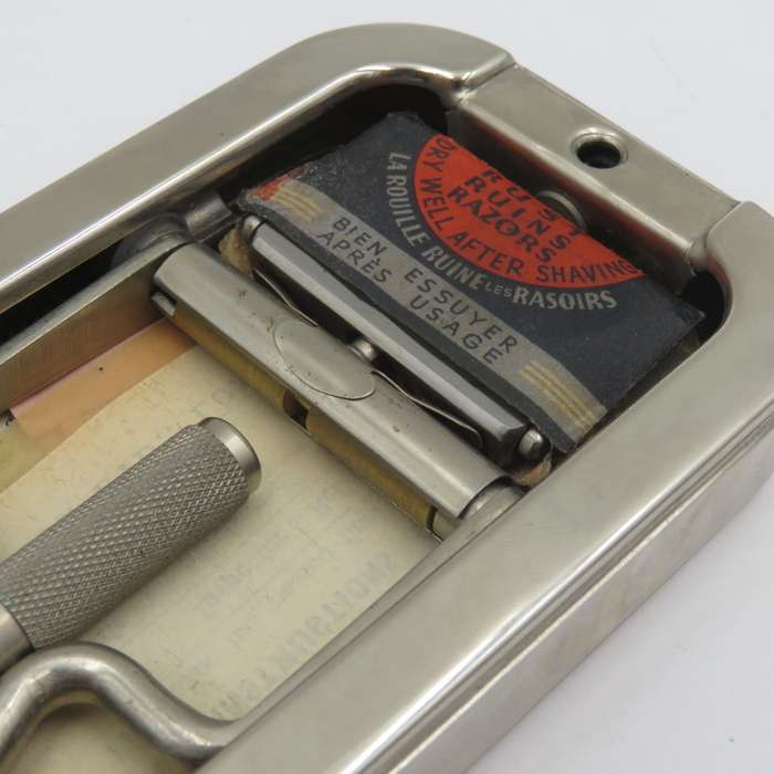 Vintage Rolls Razor in excellent condition - never used