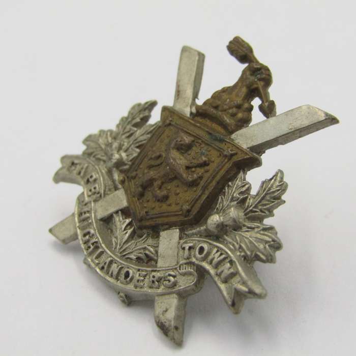 Set of Cape Town Highlanders collar badges