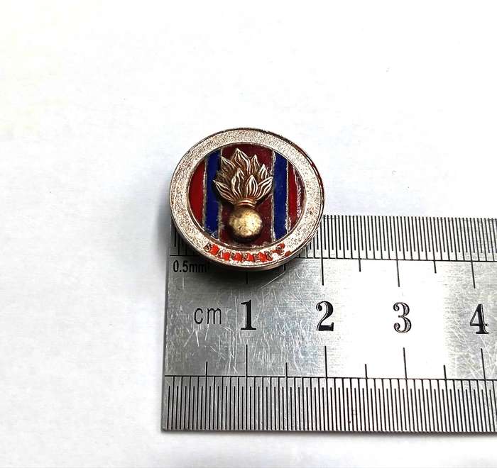 SA Engineers Corps ( SAPPERS) sterling silver button badge #2654