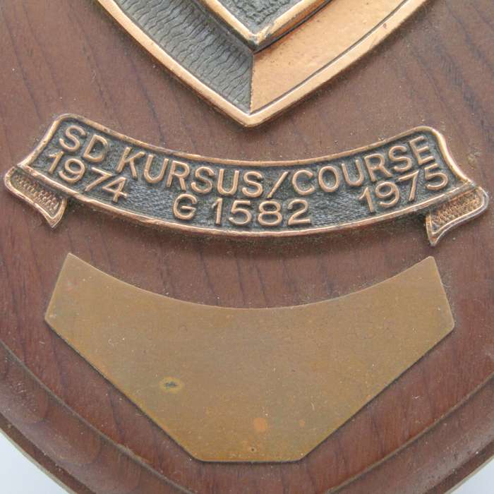 SADF Army College 1974/1975 G 1582 Course plaque