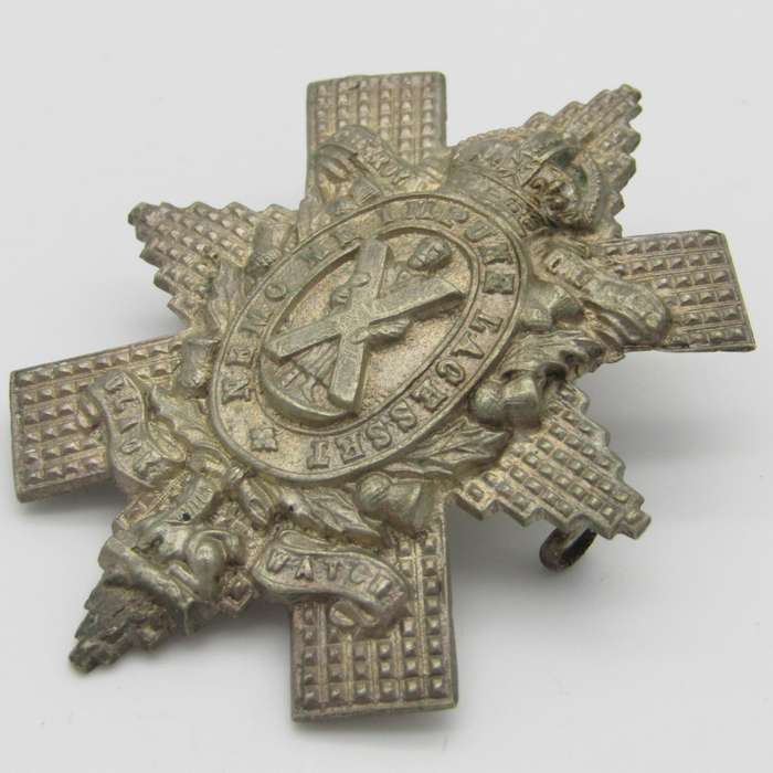 Glasgow Highlanders cap badge
