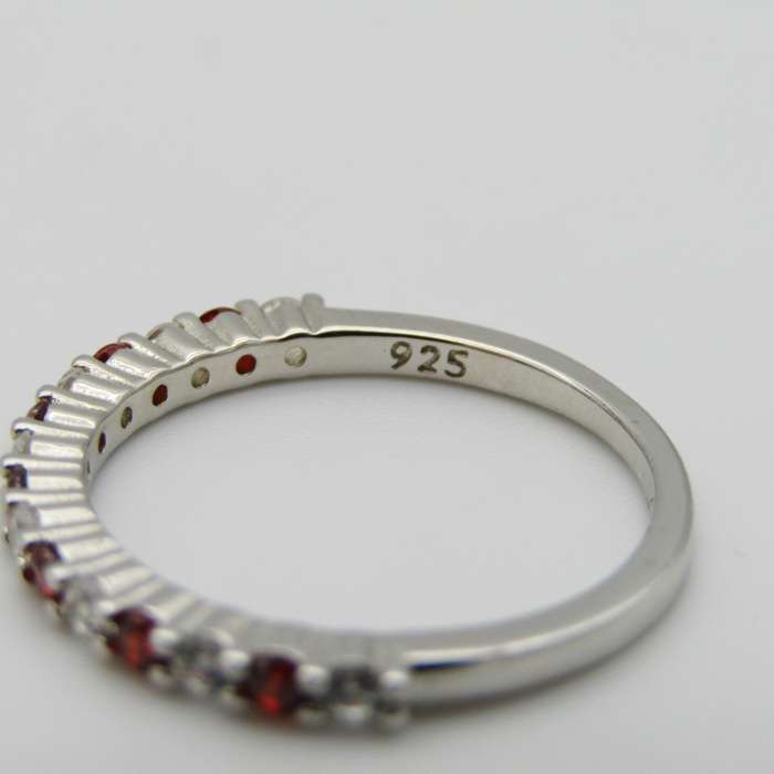 Sterling Silver ring with orange and clear stones - Size N - 1,9g