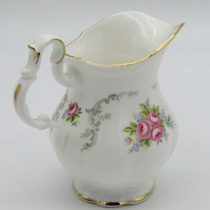 Vintage Royal Albert Tranquillity 41-piece porcelain set