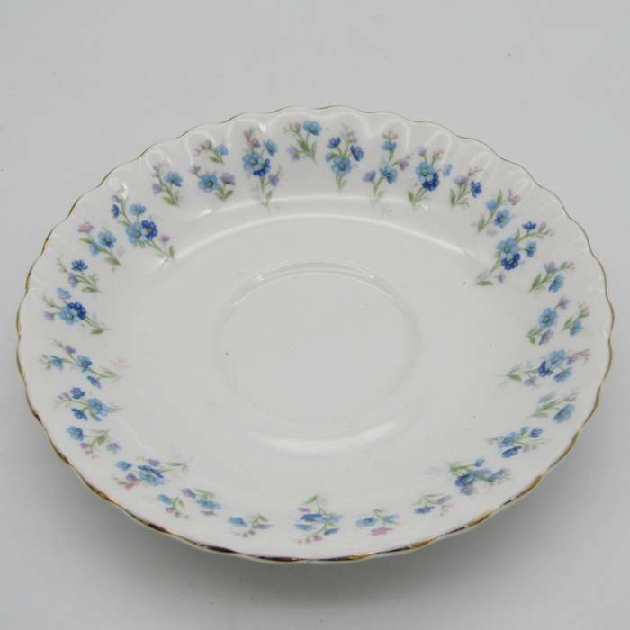 Vintage Royal Albert Memory Lane Porcelain trio