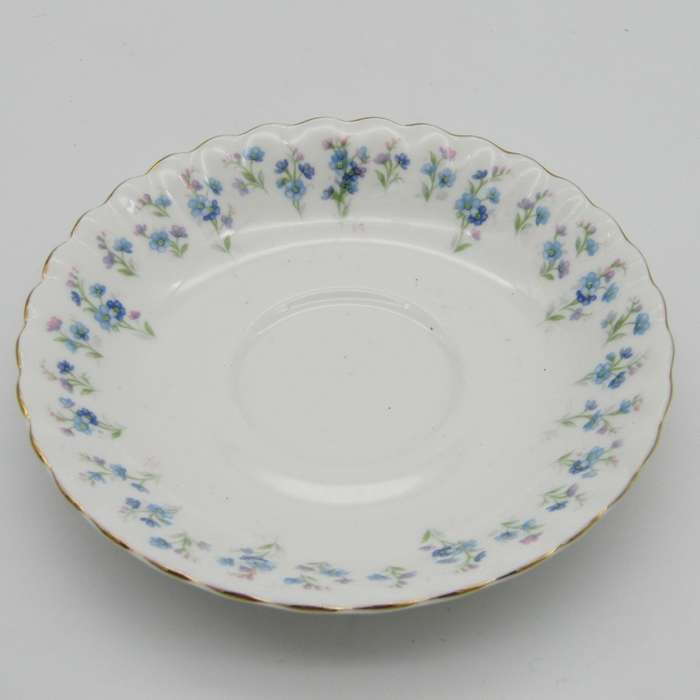 Vintage Royal Albert Memory Lane Porcelain trio