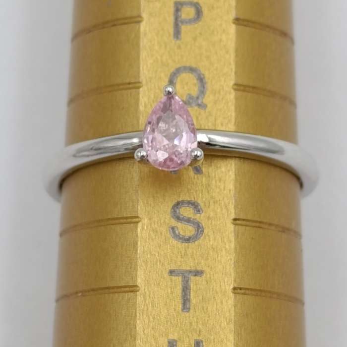 Cute Sterling silver ring with teardrop shaped pink stone - size R - 1.9g