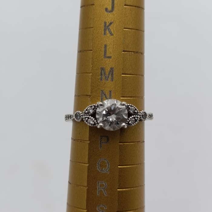 Beautiful silver wedding band set - infinity band and ring with large clear stone - size O - 4.2g