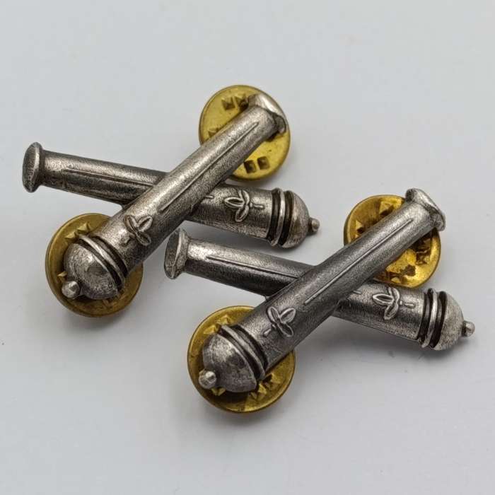 Pair of SWATF Artillery collar badges