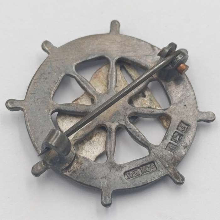 Vintage R.M.M.V Winchester Castle Sterling silver badge