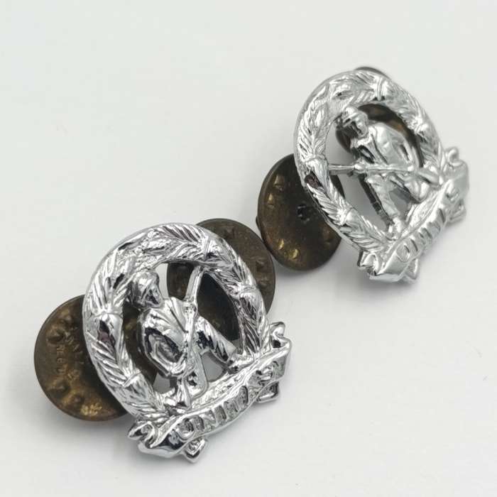 Pair of SADF commandos mess dress collar badges