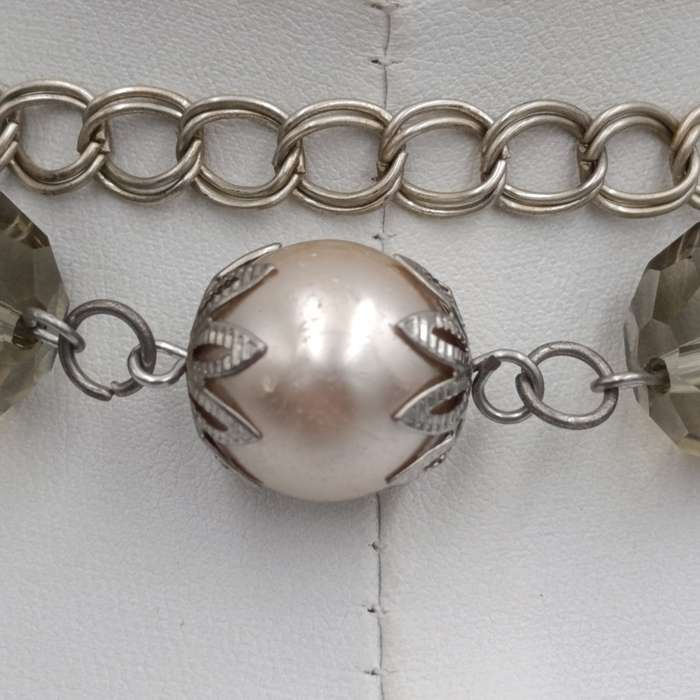 Glass Pearl and crystal necklace - length 82cm