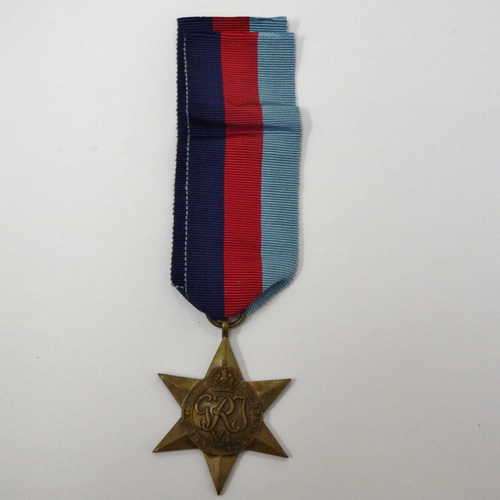 Unnamed 1939 - 1945 star with ribbon