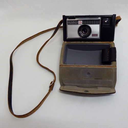 Kodak instamatic 224 Reomar camera in hard leather case - rare type