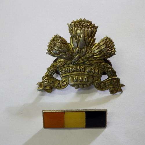 SA Armoured Corps cap badge and beret balkie
