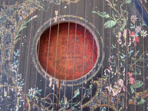 harp   an exquisite large zither