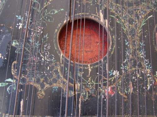 harp   an exquisite large zither