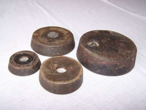 4 weights ...  for a scale !!!