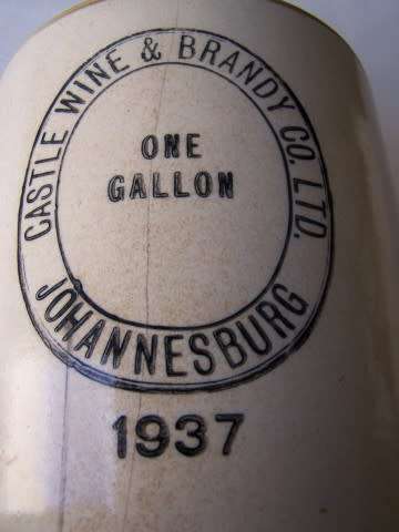 stoneware bottle ... large !!!