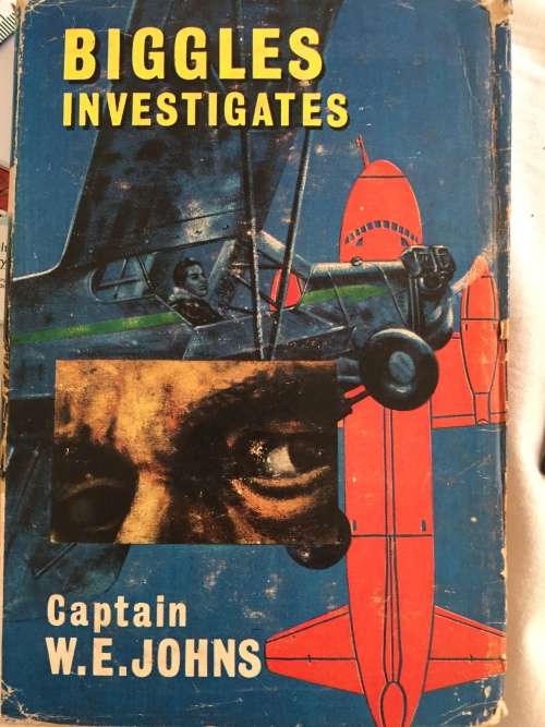 Biggles Investigates by Captain WE Johns