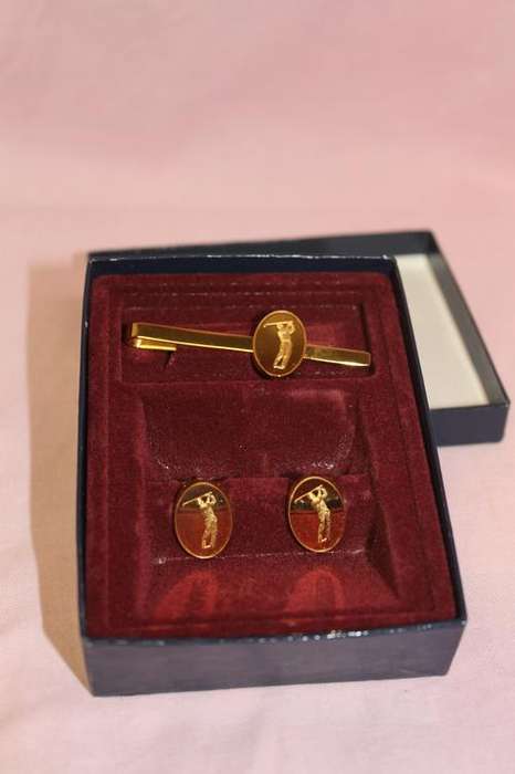 colf links and tie pin