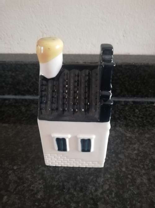 Collectable Klm bols house no 76
