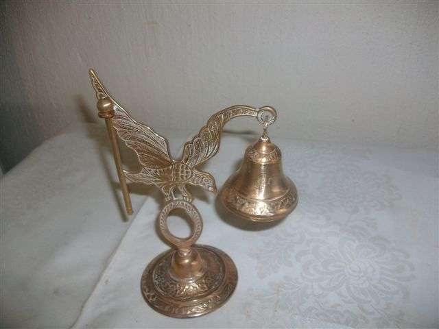 Lovely brass eagle dinner gong
