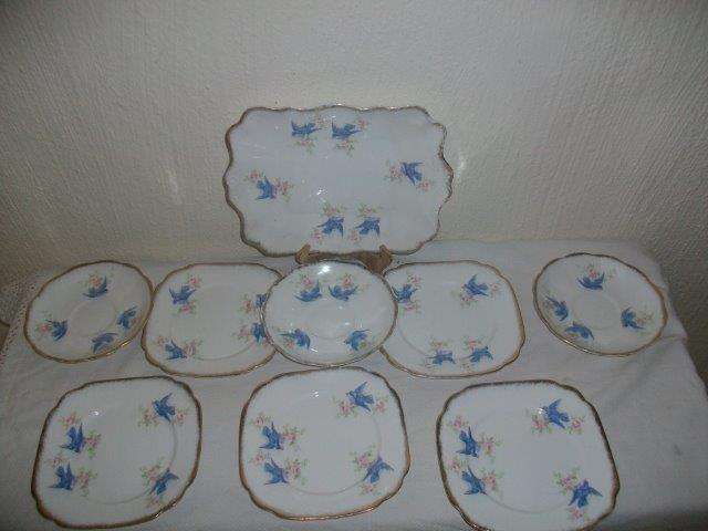 incomplete set of royal albert  blue bird sallow ..? pattern cake set