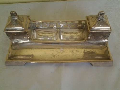 Vintage sliver plated desk top ink well