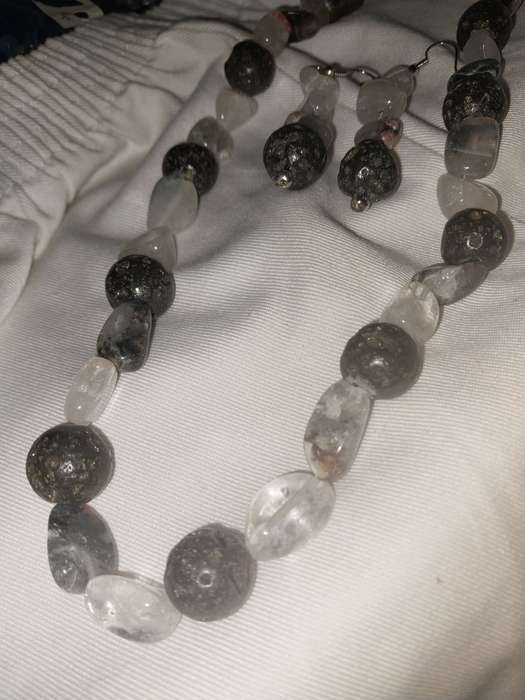 Stunning lauva stone necklace and earrings set